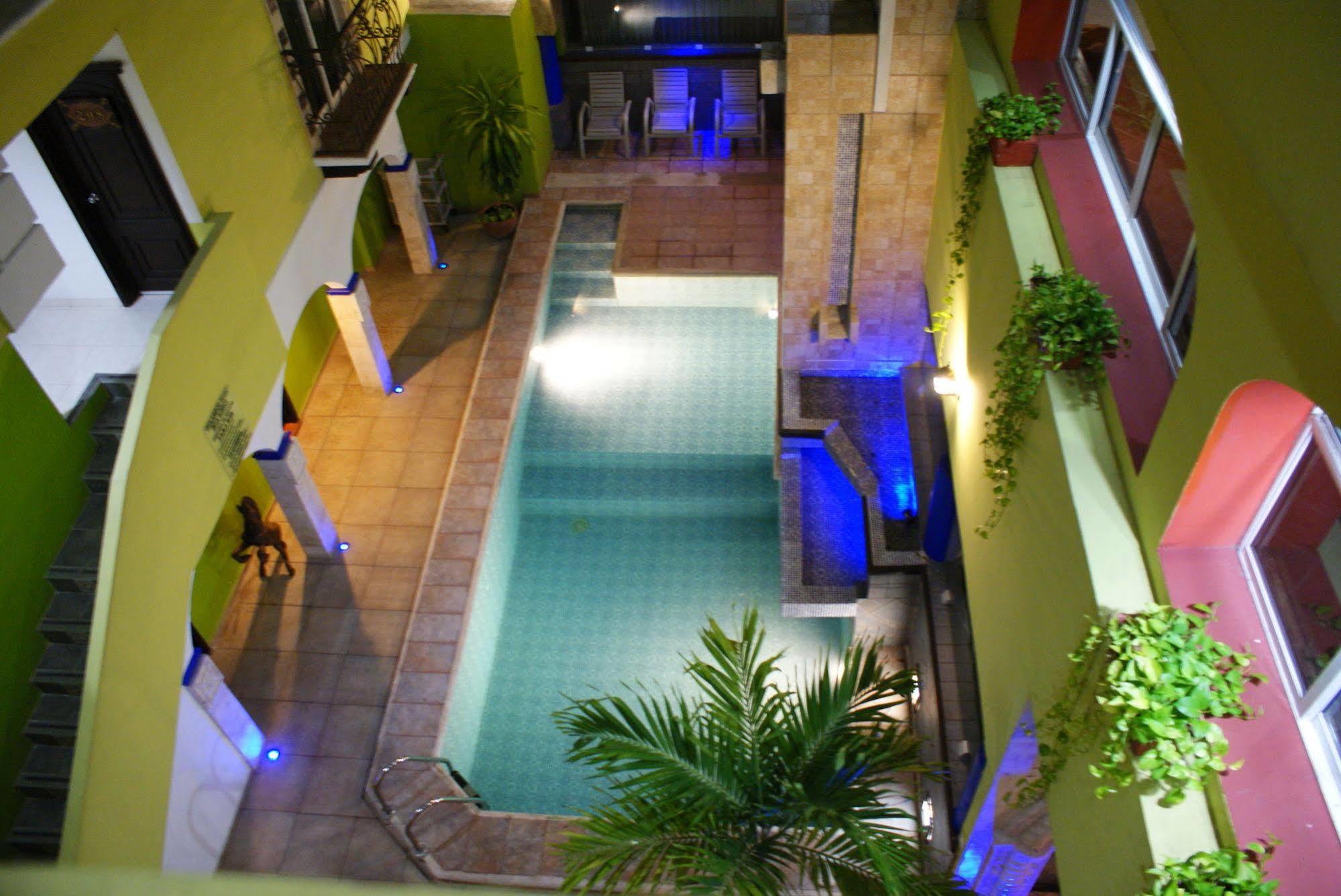 Suites Flamboyanes Mérida Exteriér fotografie